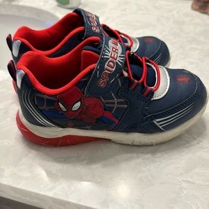Spider-Man sneakers kids size 13, worn once.
